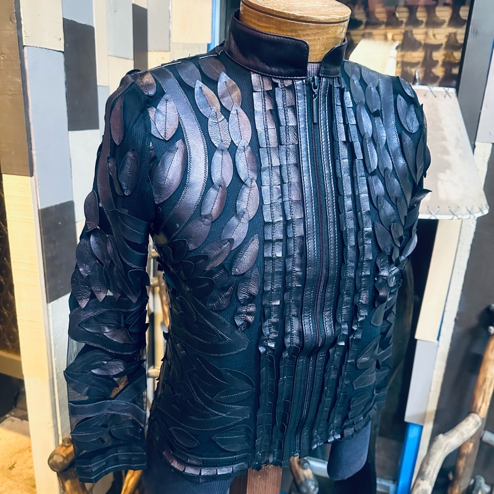 Natto Purple Leaf Pattern Mesh-backed Textured Zip-Up Leather Jacket